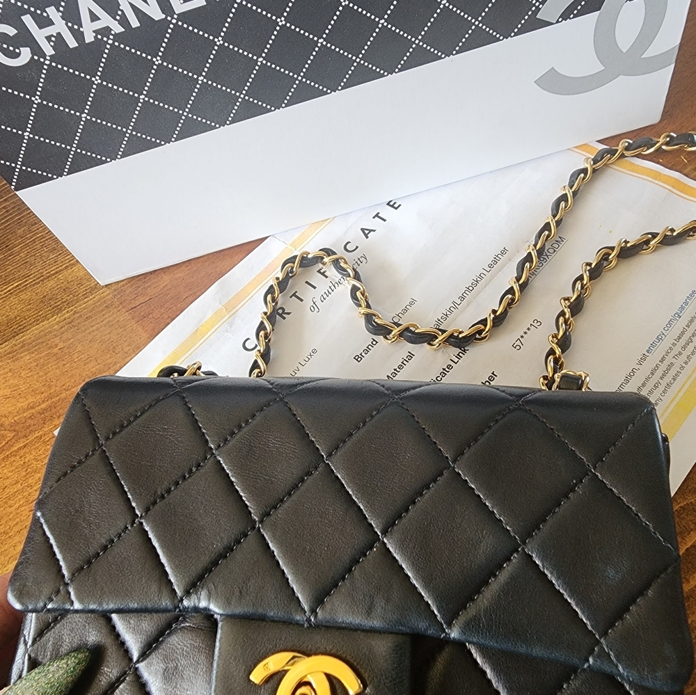 SOLD Authentic Chanel mini square bag - Picture 3 of 13